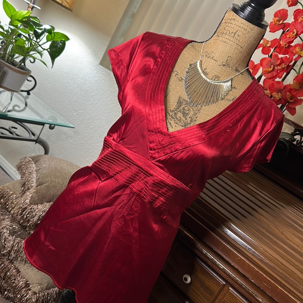 Cato Cherry Red Silky Tie-Back V-Neck Blouse ♥️🍒